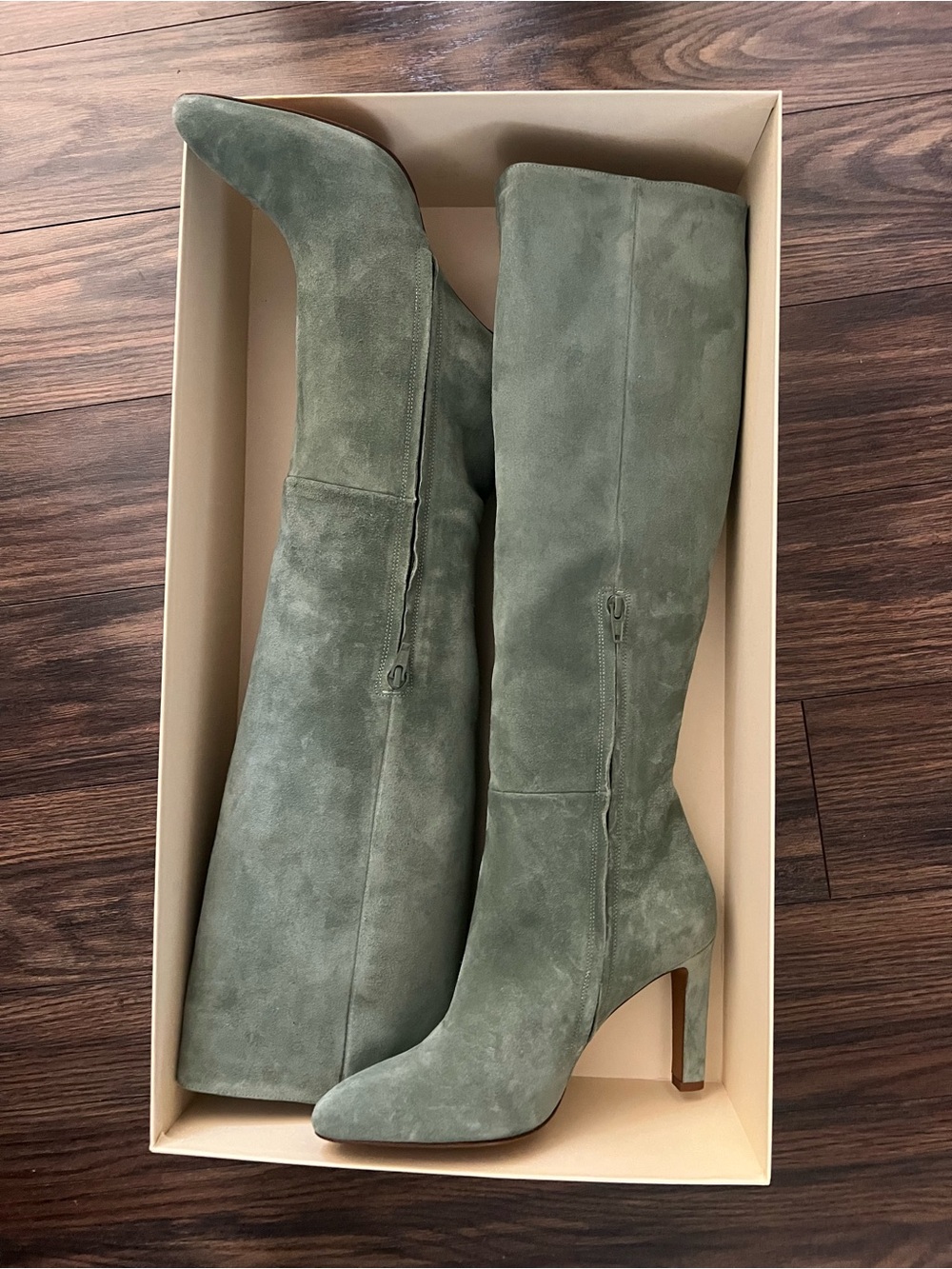 NWB Sezane Louisa Suede Boots in Vert D’eau (Size 8/8.5) - Picture 6 of 8